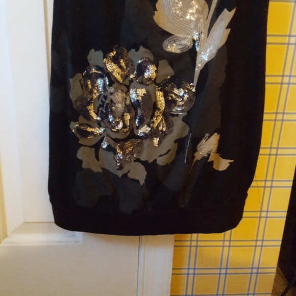 Top - Picture 3 of 5